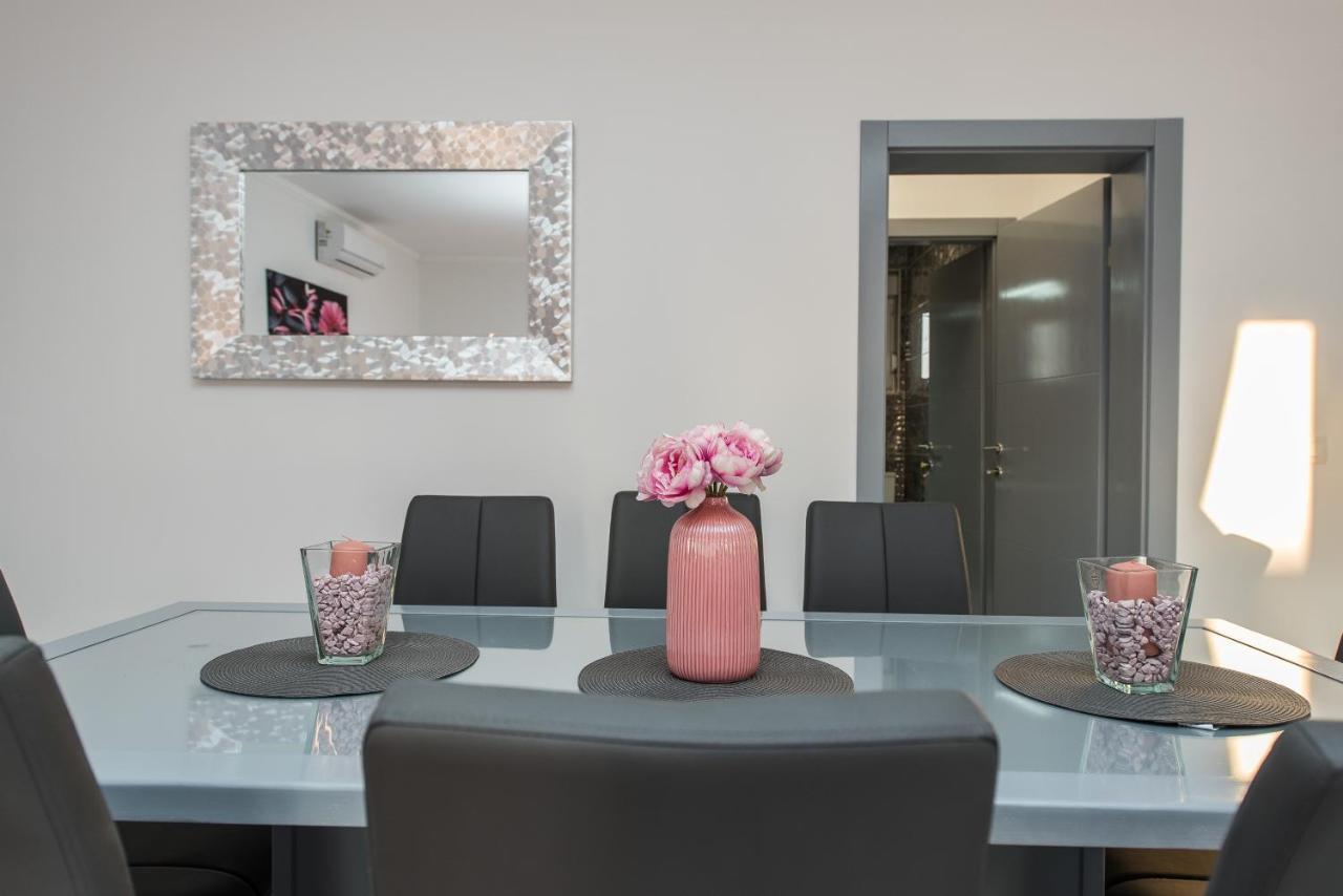 Villa Jana Luxury Apartments 诺瓦利娅 外观 照片