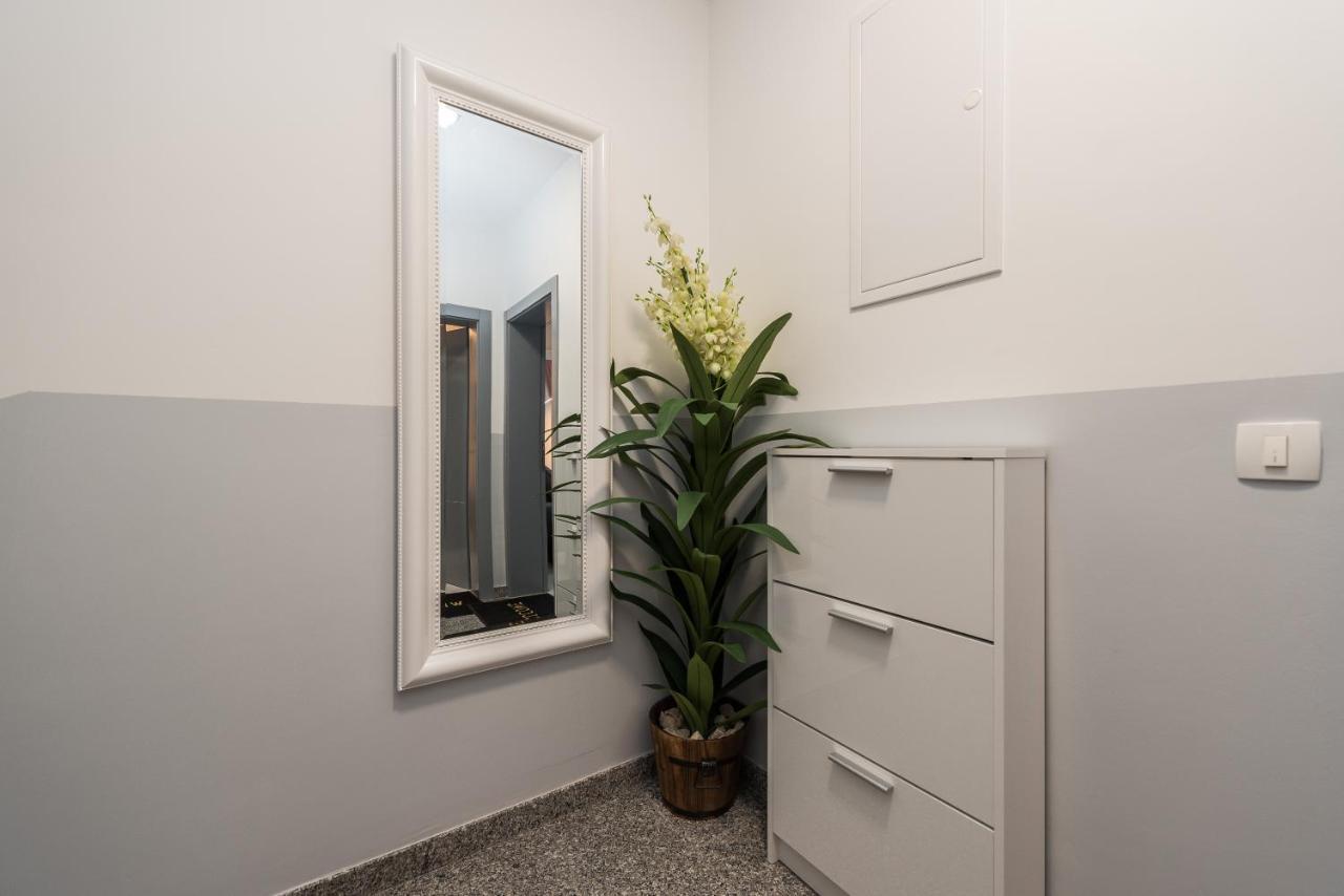 Villa Jana Luxury Apartments 诺瓦利娅 外观 照片